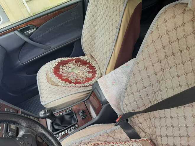 Mercedes E 220 2000, 400,000 km - 2.2 l - Bakı
