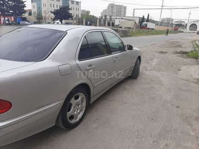 Mercedes E 220 2000, 400,000 km - 2.2 l - Bakı