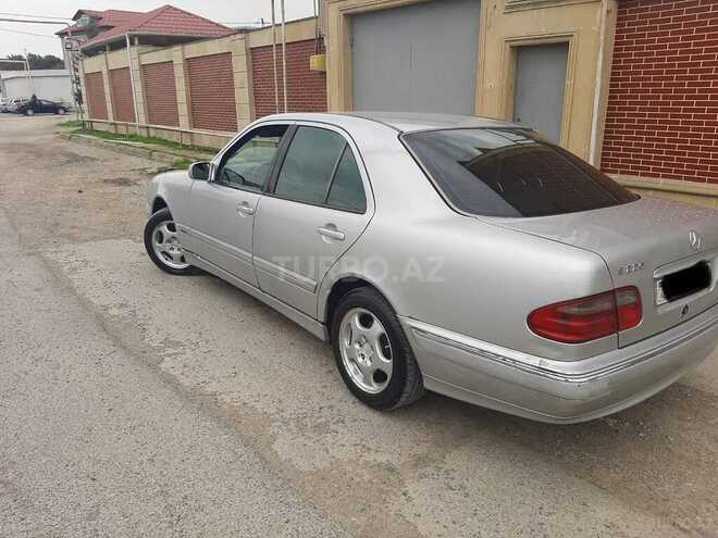Mercedes E 220 2000, 400,000 km - 2.2 l - Bakı