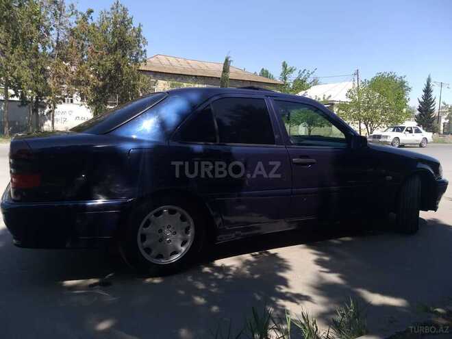 Mercedes C 180 1998, 293,500 km - 1.8 l - Yevlax