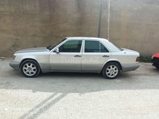 Mercedes E 280 1992, 550,000 km - 2.8 l - Bakı