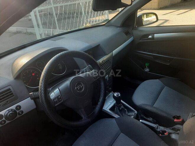Opel Astra 2006, 197,000 km - 1.4 л - Mingəçevir