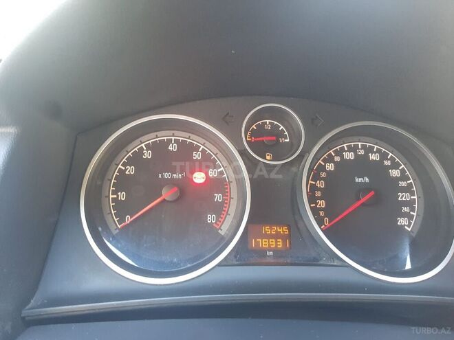 Opel Astra 2006, 197,000 km - 1.4 л - Mingəçevir