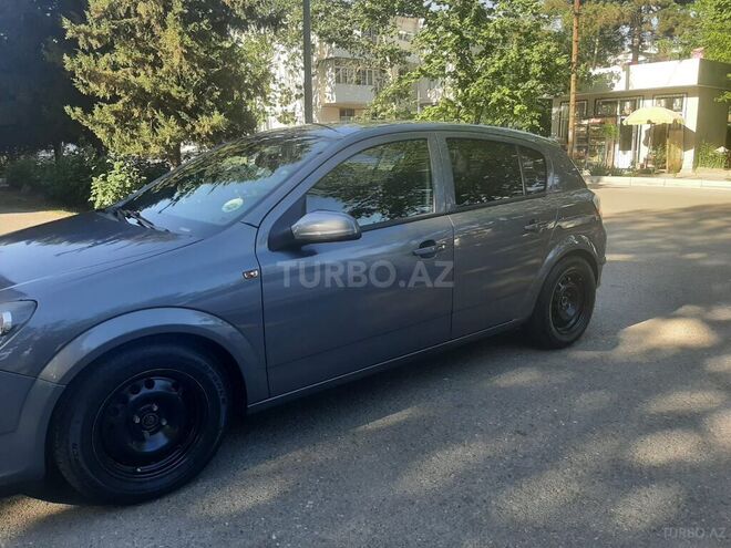 Opel Astra 2006, 197,000 km - 1.4 л - Mingəçevir