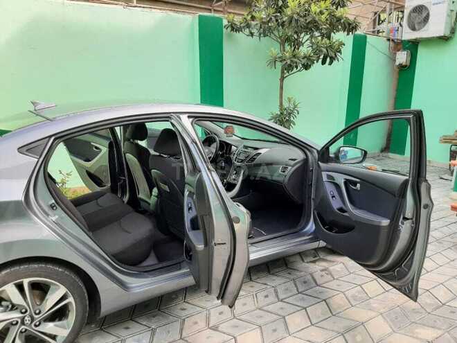 Hyundai Elantra 2015, 118,400 km - 2.0 l - Bakı