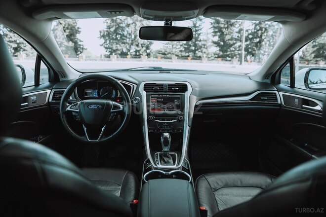 Ford Fusion 2013, 220,000 km - 1.5 l - Qax