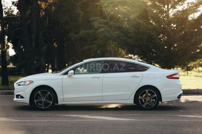 Ford Fusion 2013, 220,000 km - 1.5 l - Qax