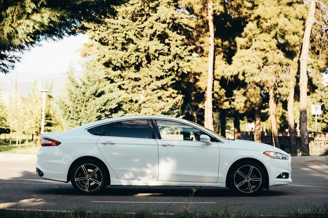 Ford Fusion 2013, 220,000 km - 1.5 l - Qax