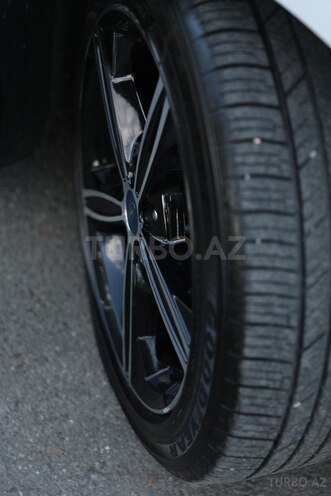 Ford Fusion 2013, 220,000 km - 1.5 l - Qax