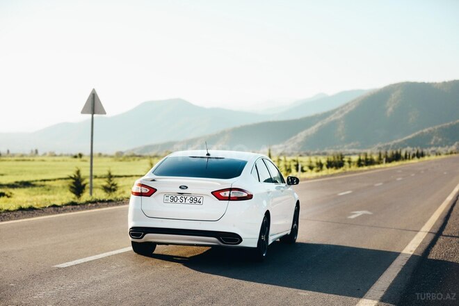 Ford Fusion 2013, 220,000 km - 1.5 l - Qax