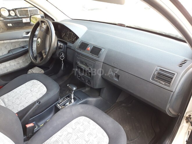 Skoda Fabia 2003, 198,000 km - 1.4 л - Bakı