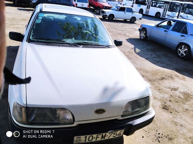 Ford Sierra 1988, 550,000 km - 2.0 l - Bakı