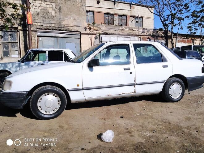 Ford Sierra 1988, 550,000 km - 2.0 l - Bakı