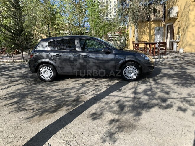 Opel Astra 2009, 121,456 km - 1.4 l - Bakı