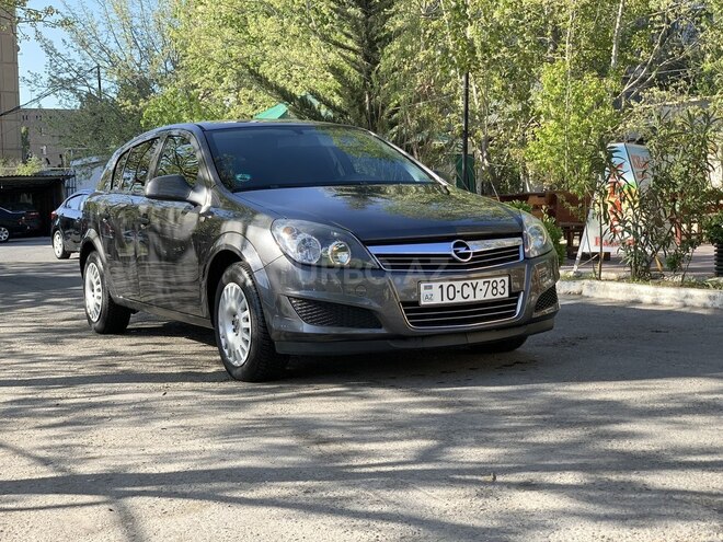 Opel Astra 2009, 121,456 km - 1.4 l - Bakı