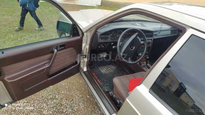 Mercedes 190 1991, 300,000 km - 2.6 l - Bakı