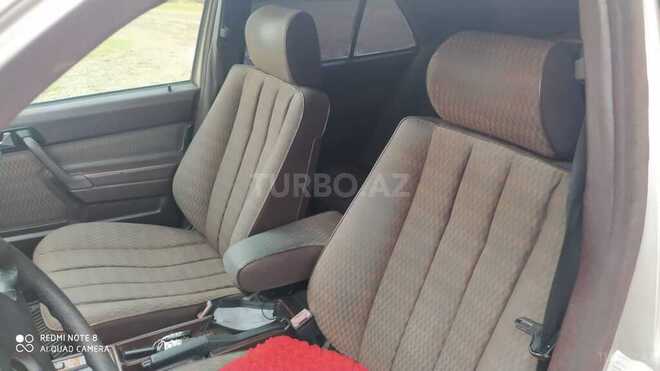 Mercedes 190 1991, 300,000 km - 2.6 l - Bakı