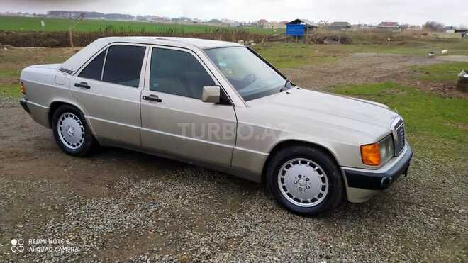 Mercedes 190 1991, 300,000 km - 2.6 l - Bakı