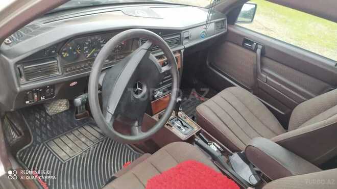 Mercedes 190 1991, 300,000 km - 2.6 l - Bakı