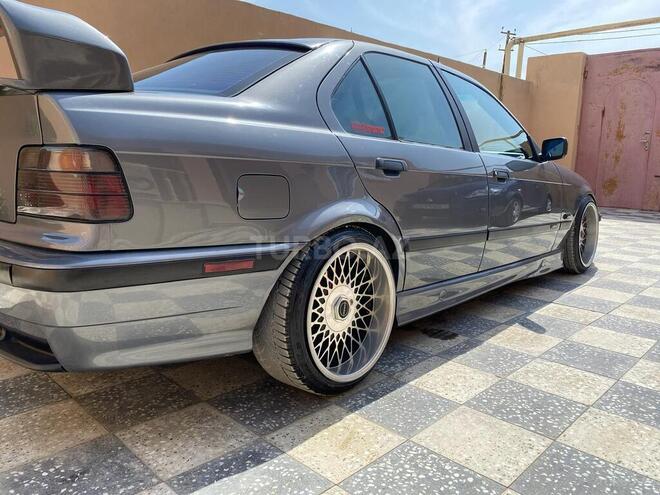 BMW 328 1992, 280,000 km - 2.8 l - Bakı