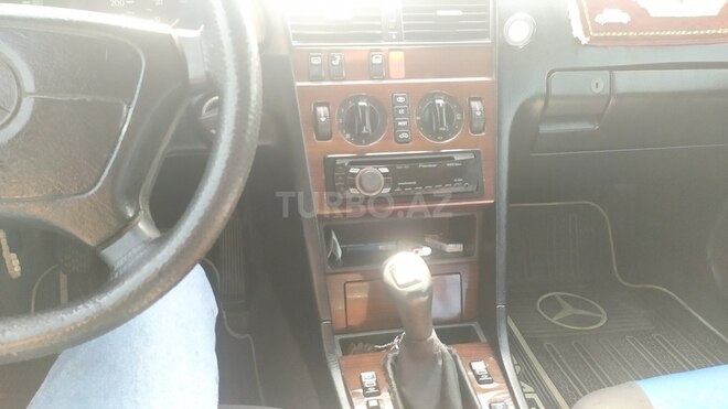 Mercedes C 220 1995, 400,000 km - 2.2 l - Bakı