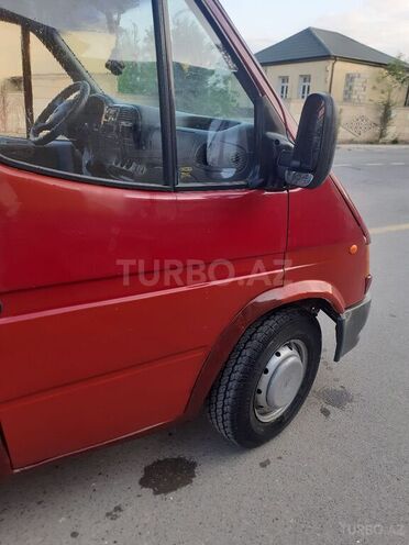 Ford Transit 1999, 578,000 km - 2.5 l - Füzuli