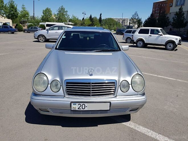 Mercedes E 240 1999, 288,997 km - 2.4 l - Gəncə