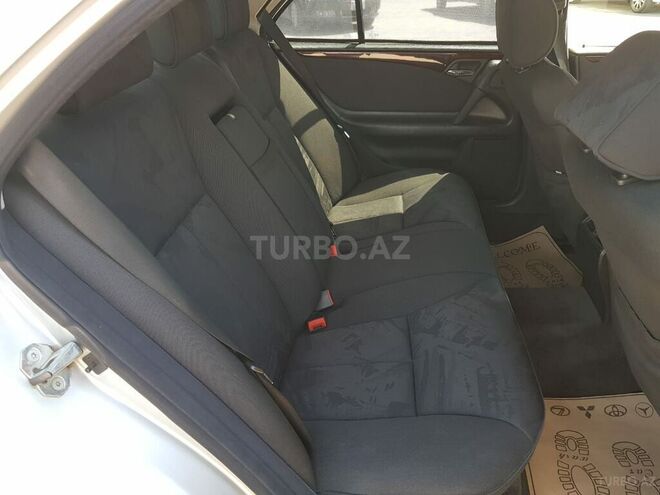 Mercedes E 240 1999, 288,997 km - 2.4 l - Gəncə