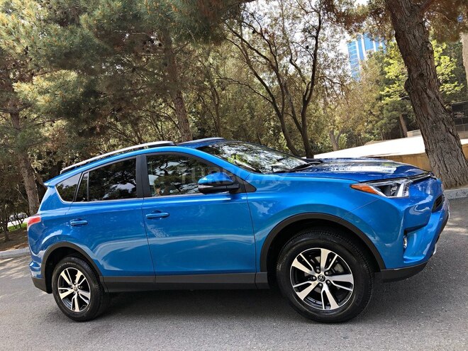 Toyota RAV4 2018, 56,000 km - 2.5 l - Bakı