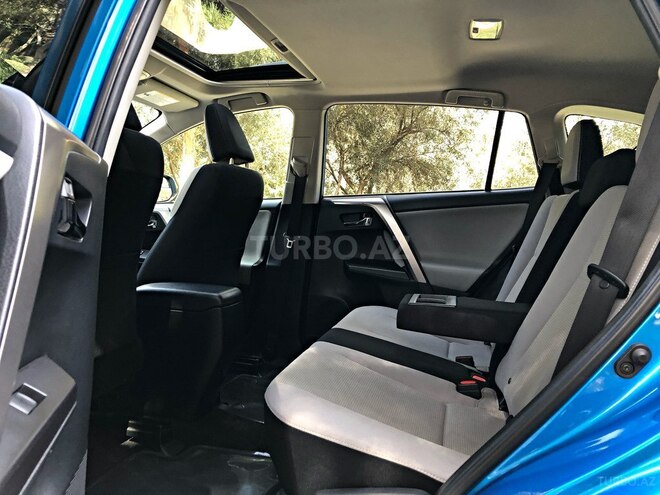 Toyota RAV4 2018, 56,000 km - 2.5 l - Bakı