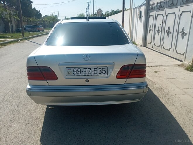 Mercedes E 240 2001, 400,000 km - 2.6 л - Şirvan