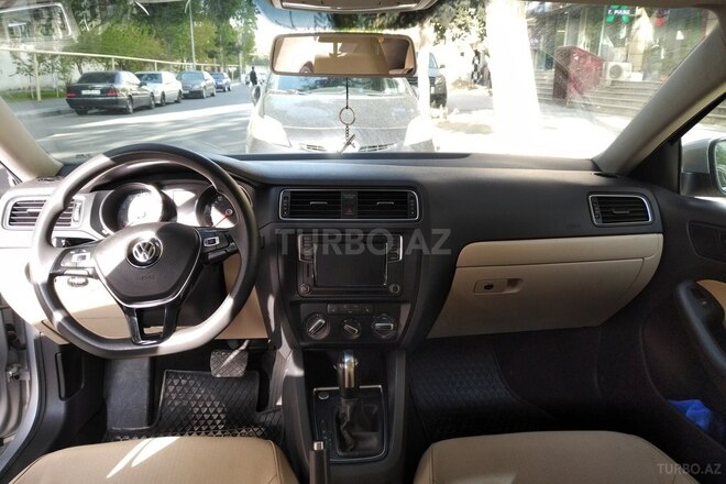 Volkswagen Jetta 2015, 130,357 km - 1.4 л - Bakı