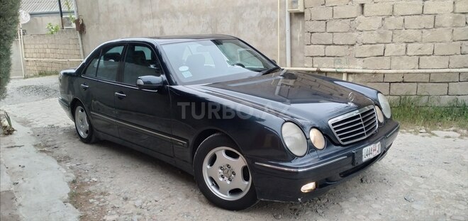 Mercedes E 220 2000, 187,383 km - 2.2 l - Bakı