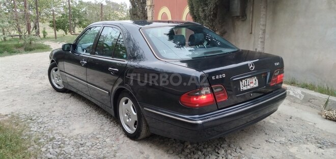 Mercedes E 220 2000, 187,383 km - 2.2 l - Bakı