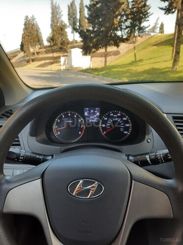 Hyundai Accent 2015, 97,500 km - 1.6 l - Bakı