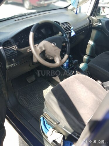 Opel Zafira 2001, 147,000 km - 2.0 l - Bakı