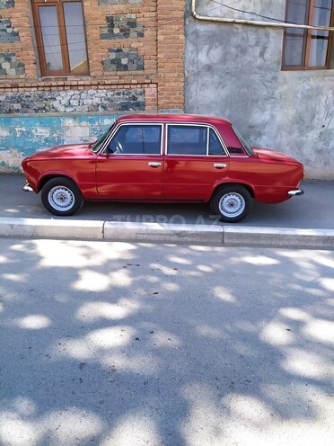 LADA (VAZ) 21011 1983, 185,000 km - 1.5 l - Gəncə