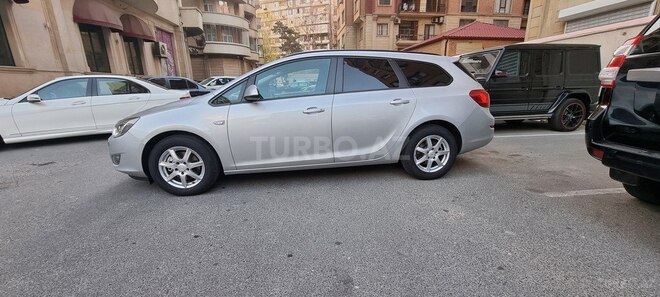 Opel Astra 2012, 233,000 km - 1.7 l - Bakı