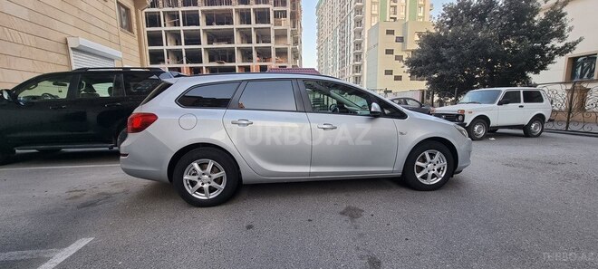 Opel Astra 2012, 233,000 km - 1.7 l - Bakı