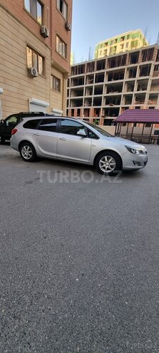 Opel Astra 2012, 233,000 km - 1.7 l - Bakı