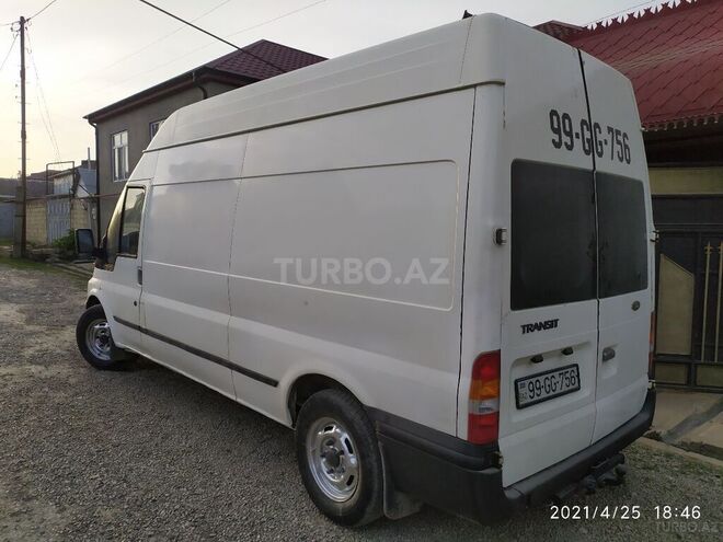 Ford Transit 2002, 385,000 km - 2.4 l - Qusar