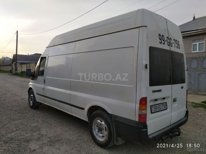 Ford Transit 2002, 385,000 km - 2.4 l - Qusar