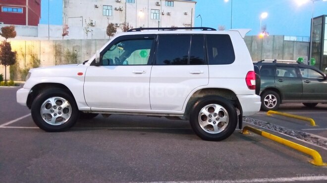 Mitsubishi Pajero io 1999, 145,000 km - 1.8 l - Bakı