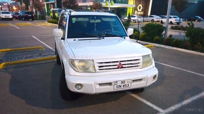 Mitsubishi Pajero io 1999, 145,000 km - 1.8 l - Bakı