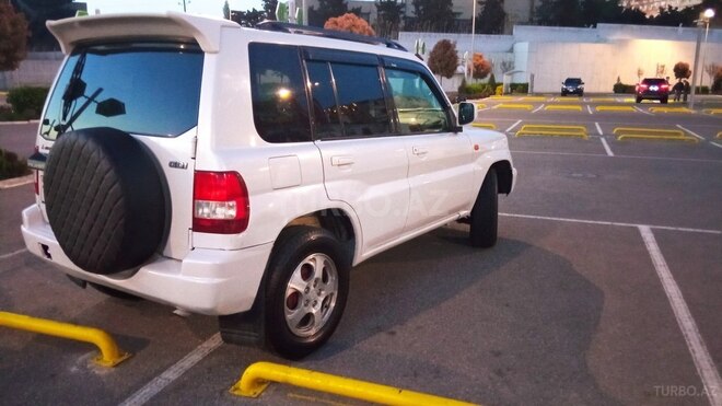 Mitsubishi Pajero io 1999, 145,000 km - 1.8 l - Bakı