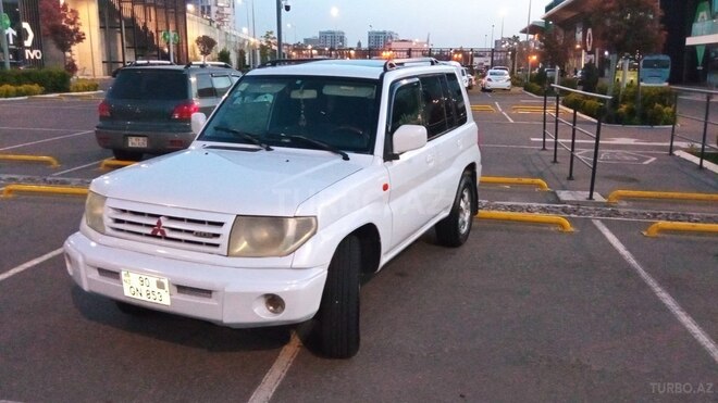 Mitsubishi Pajero io 1999, 145,000 km - 1.8 l - Bakı