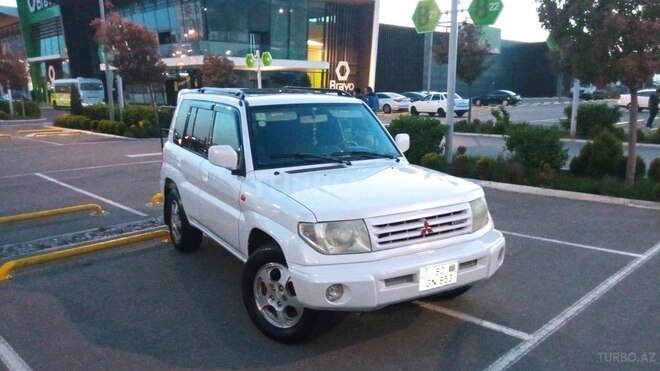 Mitsubishi Pajero io 1999, 145,000 km - 1.8 l - Bakı