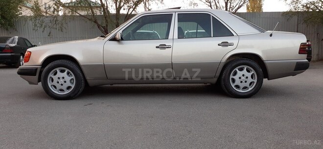 Mercedes E 300 1991, 359,044 km - 3.0 l - Bakı