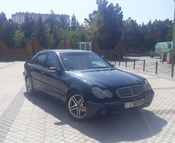 Mercedes C 240 2002, 254,123 km - 2.6 l - Sumqayıt