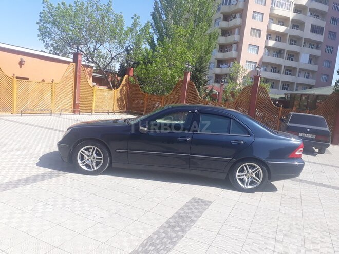 Mercedes C 240 2002, 254,123 km - 2.6 l - Sumqayıt